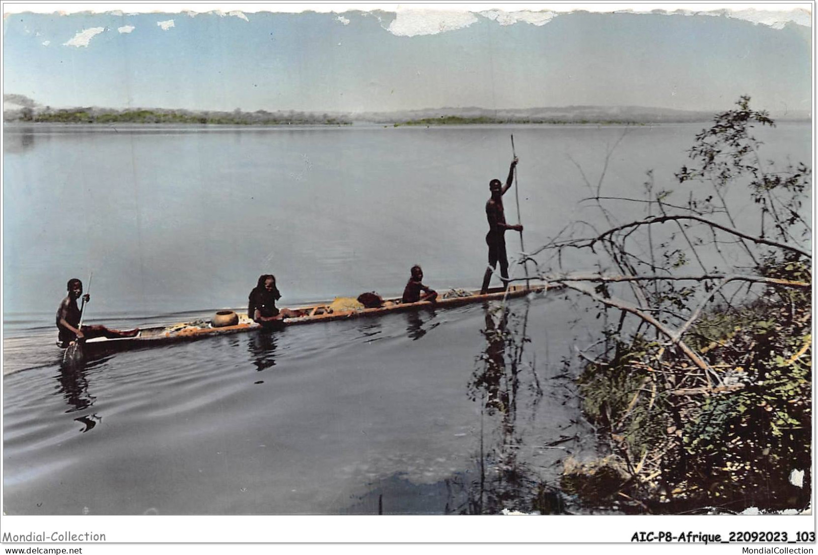 AICP8-AFRIQUE-0906 - L'AFRIQUE EN COULEURS - Pirogue Sur Le Fleuve - Zonder Classificatie