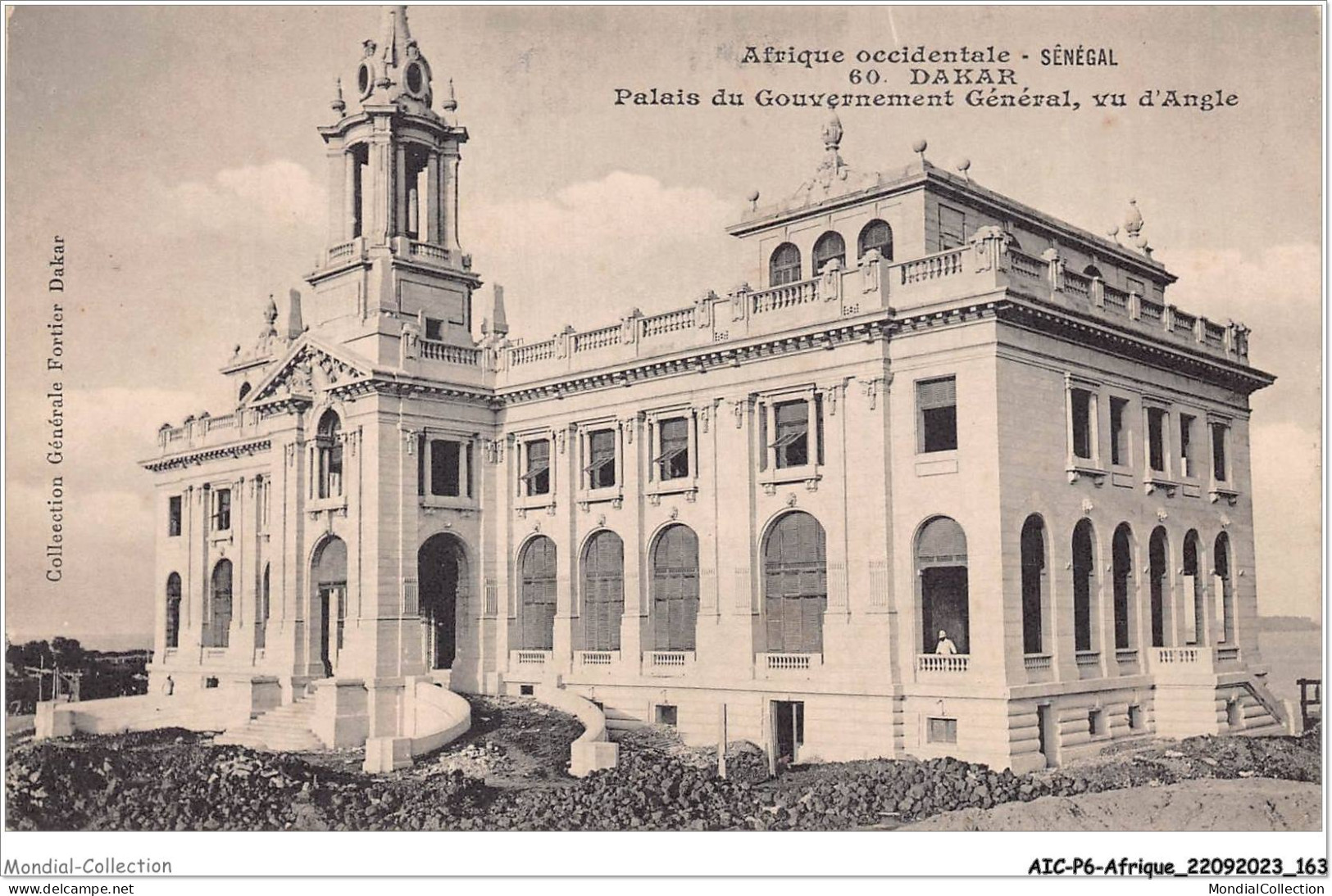 AICP6-AFRIQUE-0699 - AFRIQUE OCCIDENTALE - SENEGAL - DAKAR - Palais Du Gouvernement Général - Vu De L'angle - Sénégal