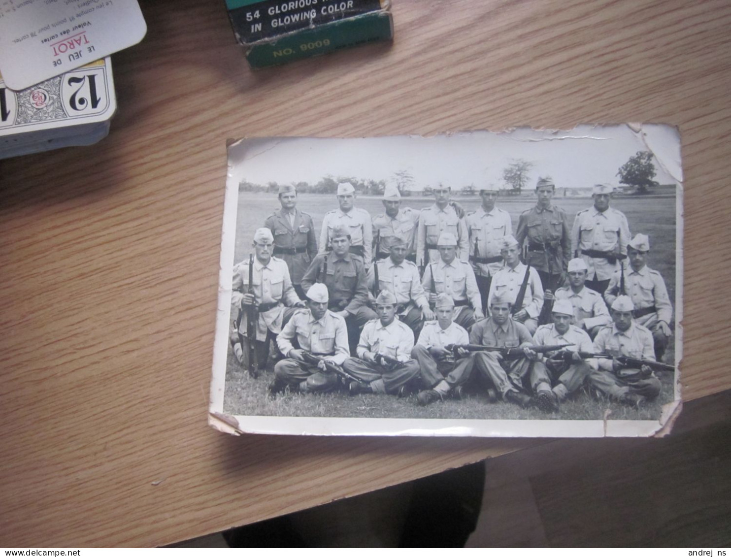 Yugoslav Soldiers Group Photo With Guns 18x12.5 Cm - Guerre, Militaire