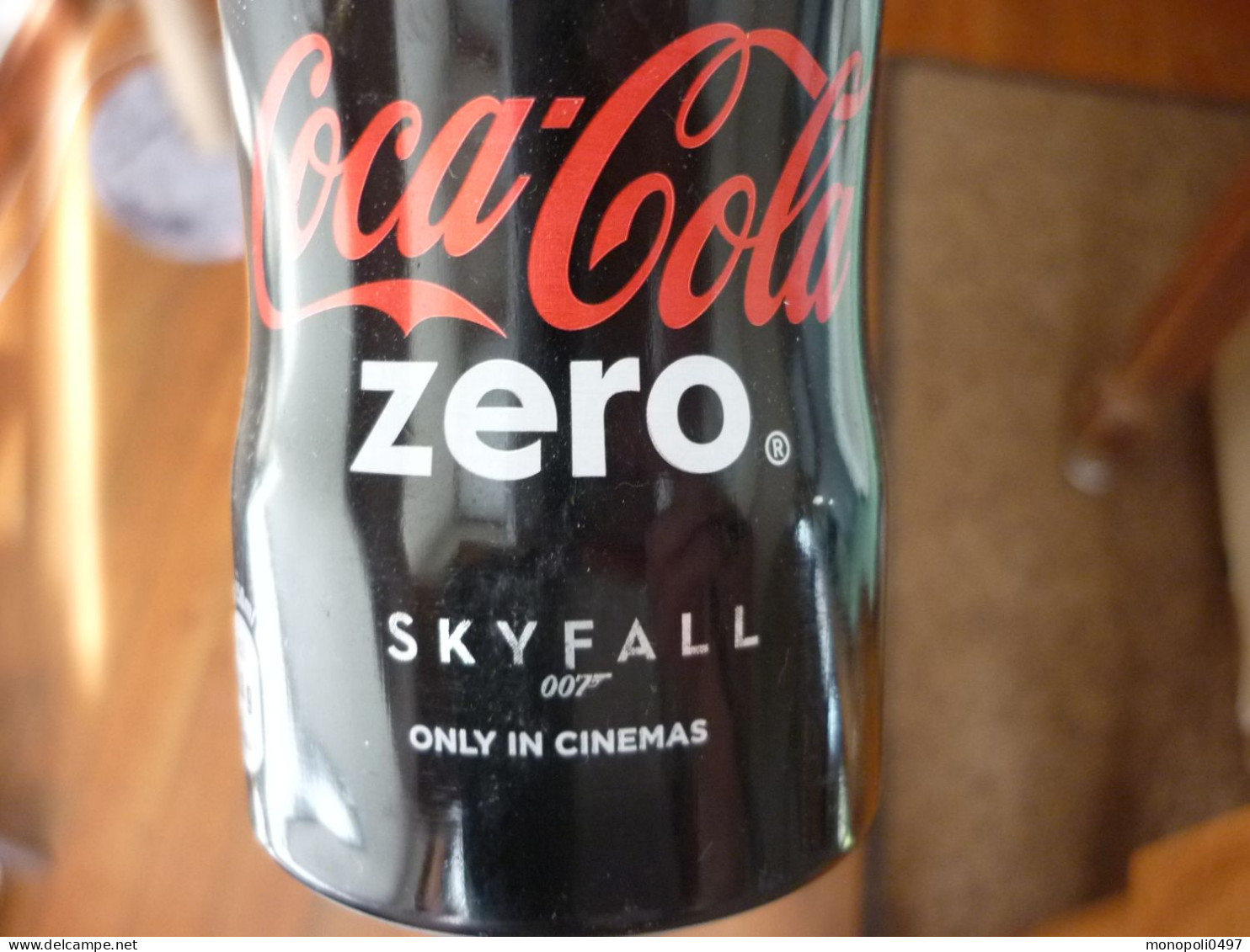 Coca Cola - Modèle James Bond - Bouteille Aluminium - Flaschen