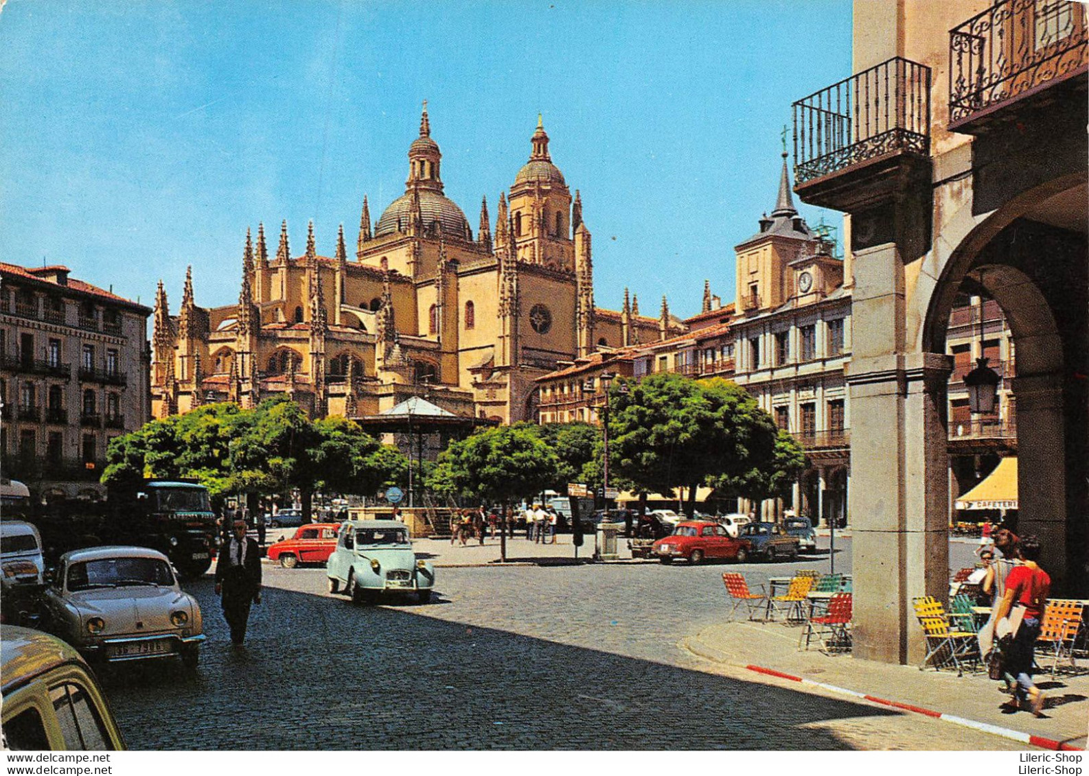 España -  SEGOVIA Plaza Del General Franco Y Catedral -  Automóviles 2 CV Dauphine( ͡♥ ͜ʖ ͡♥) ♥ - Segovia