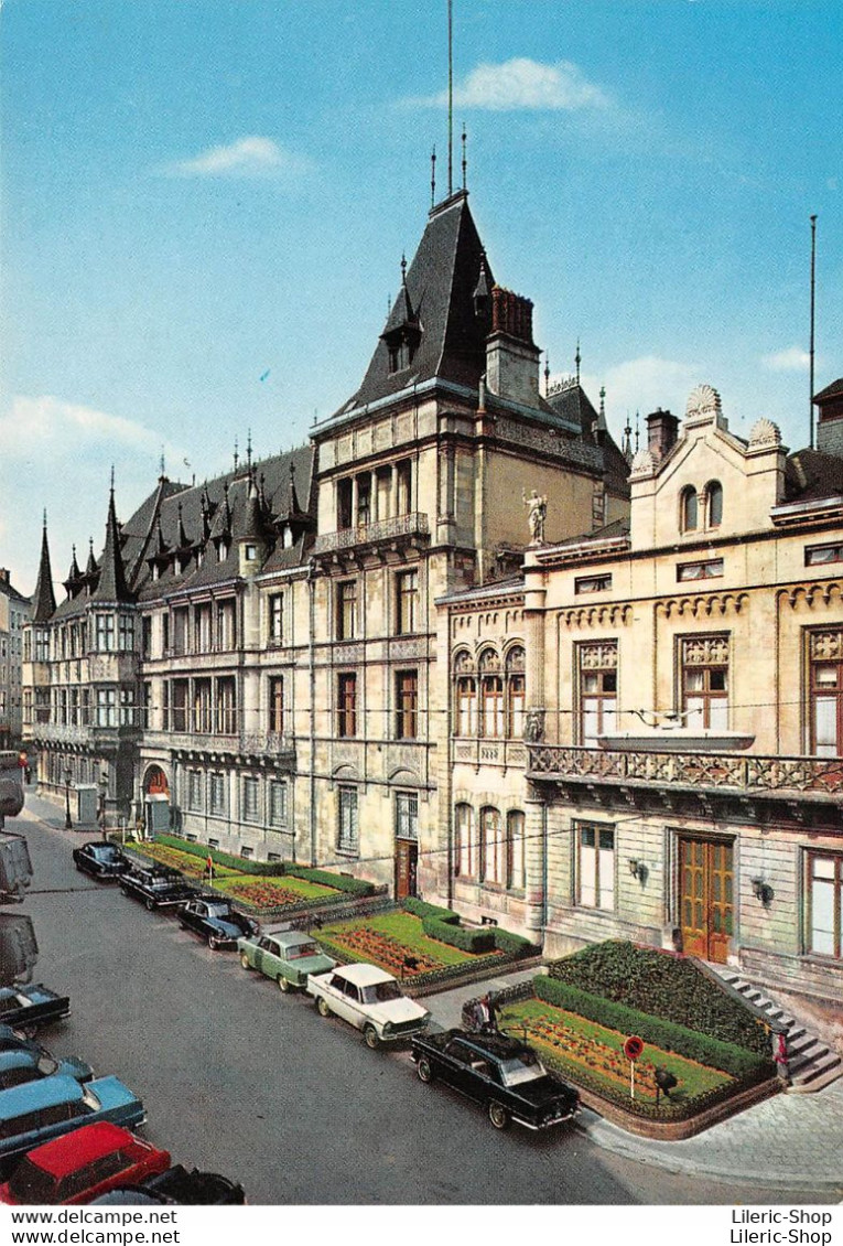 LUXEMBOURG  Palais Grand-Ducal - Automobiles DS Fiat 1500 Peugeot 404 ( ͡♥ ͜ʖ ͡♥) ♥ - Luxembourg - Ville