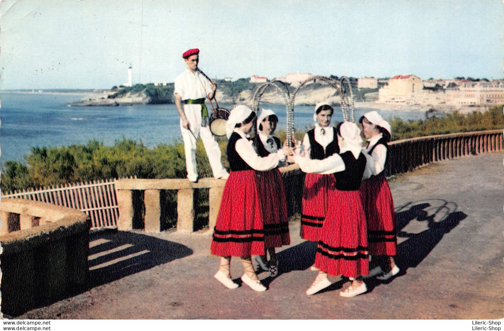 [64] Folklore - Costumes - Pays Basque - Groupe Folklorique Bi-Harri - Danse Des Arceaux - Cpsm PF 1962 ( ͡◕ ͜ʖ ͡◕) ♦ - Dances