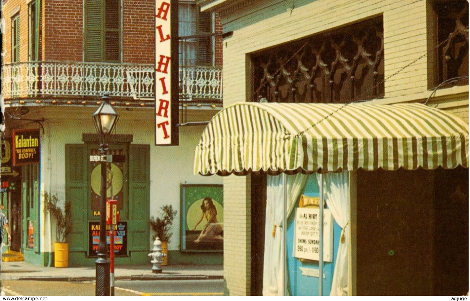 CPM- NEW ORLEANS - BOURBON STREET - Carte DOUBLE - TBE * Cf. Scans * - New Orleans