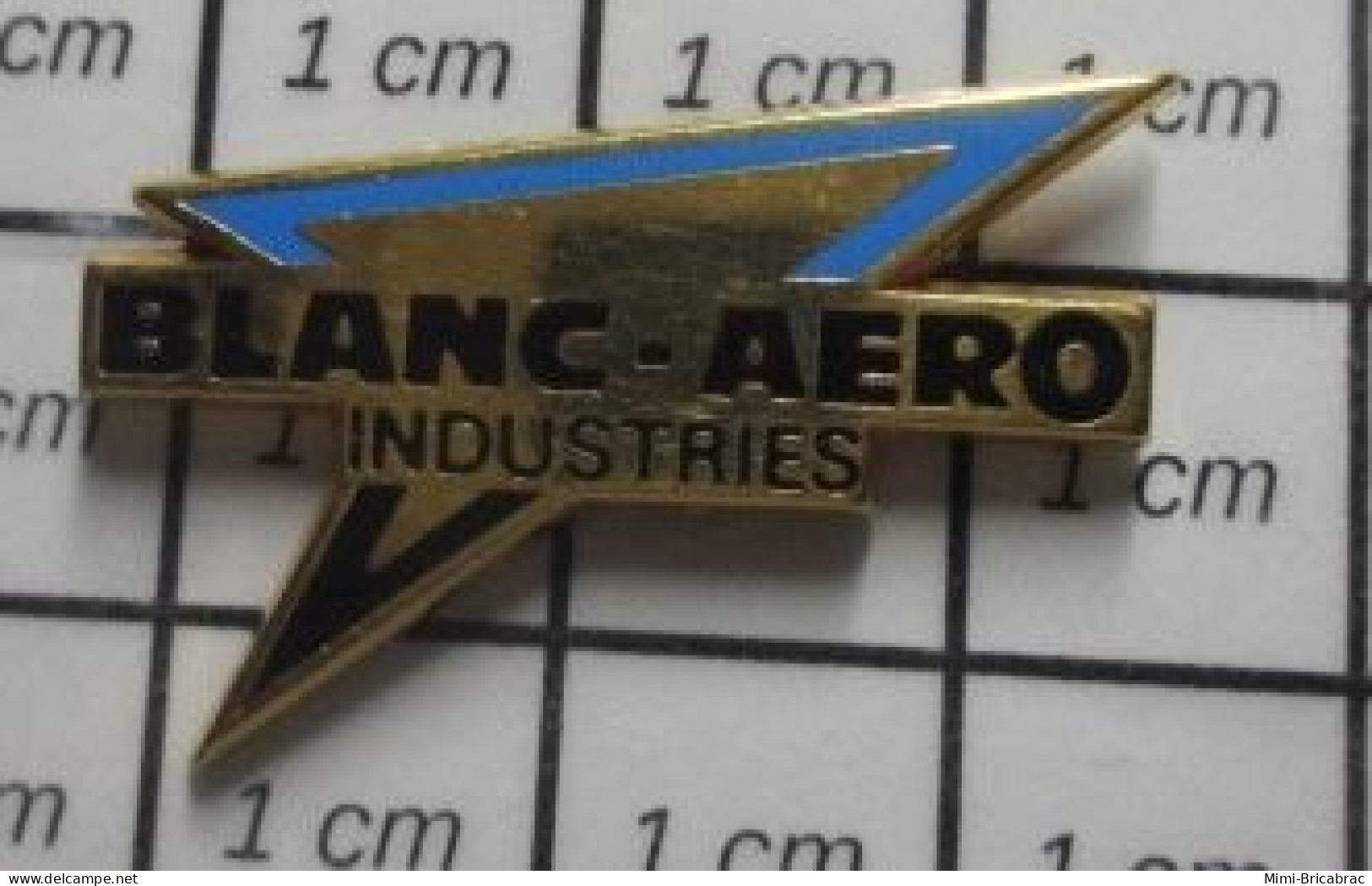 912e Pin's Pins / Beau Et Rare /  MARQUES / BLANC-AERO INDUSTRIES - Merken