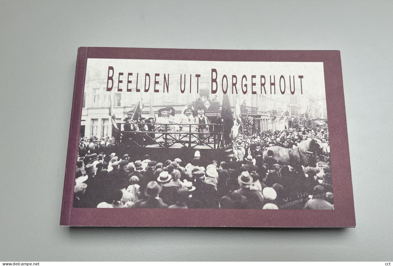 Beelden Uit Borgerhout  Antwerpen    Door Marc Schepers    2002 - Antwerpen