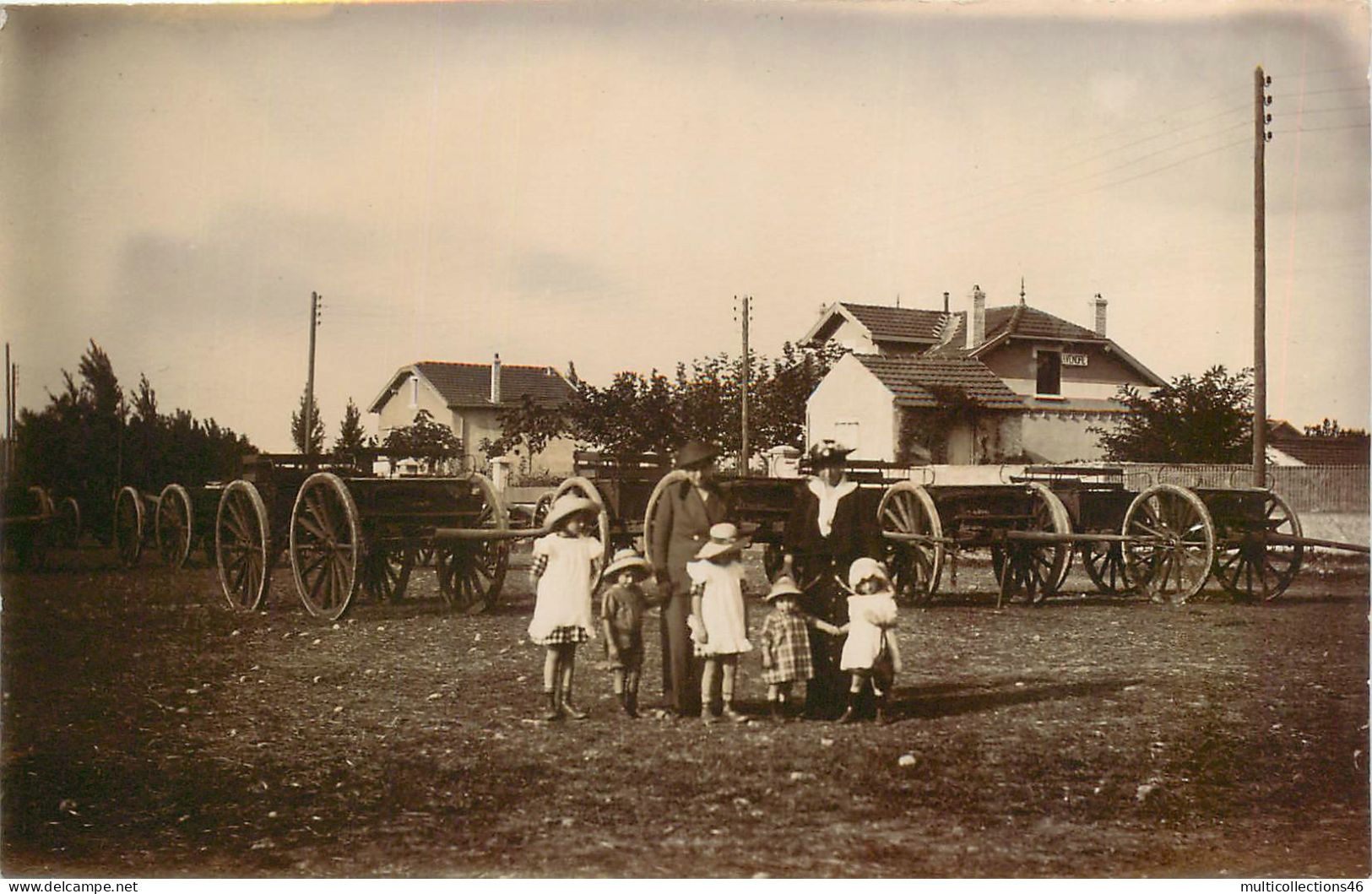 140524B - CARTE PHOTO AGRICULTURE Matériel Charrette Chariot - 69 THEIZE ? - Autres & Non Classés