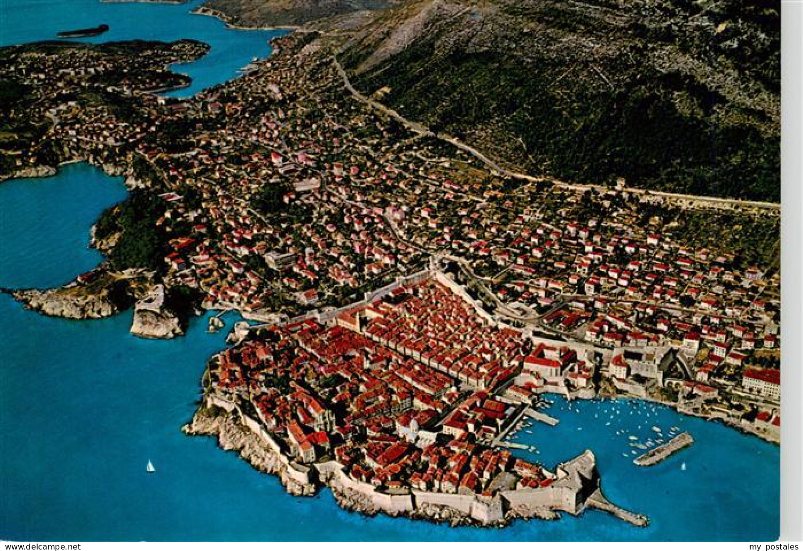 73945989 Dubrovnik_Ragusa_Croatia Fliegeraufnahme - Croatia
