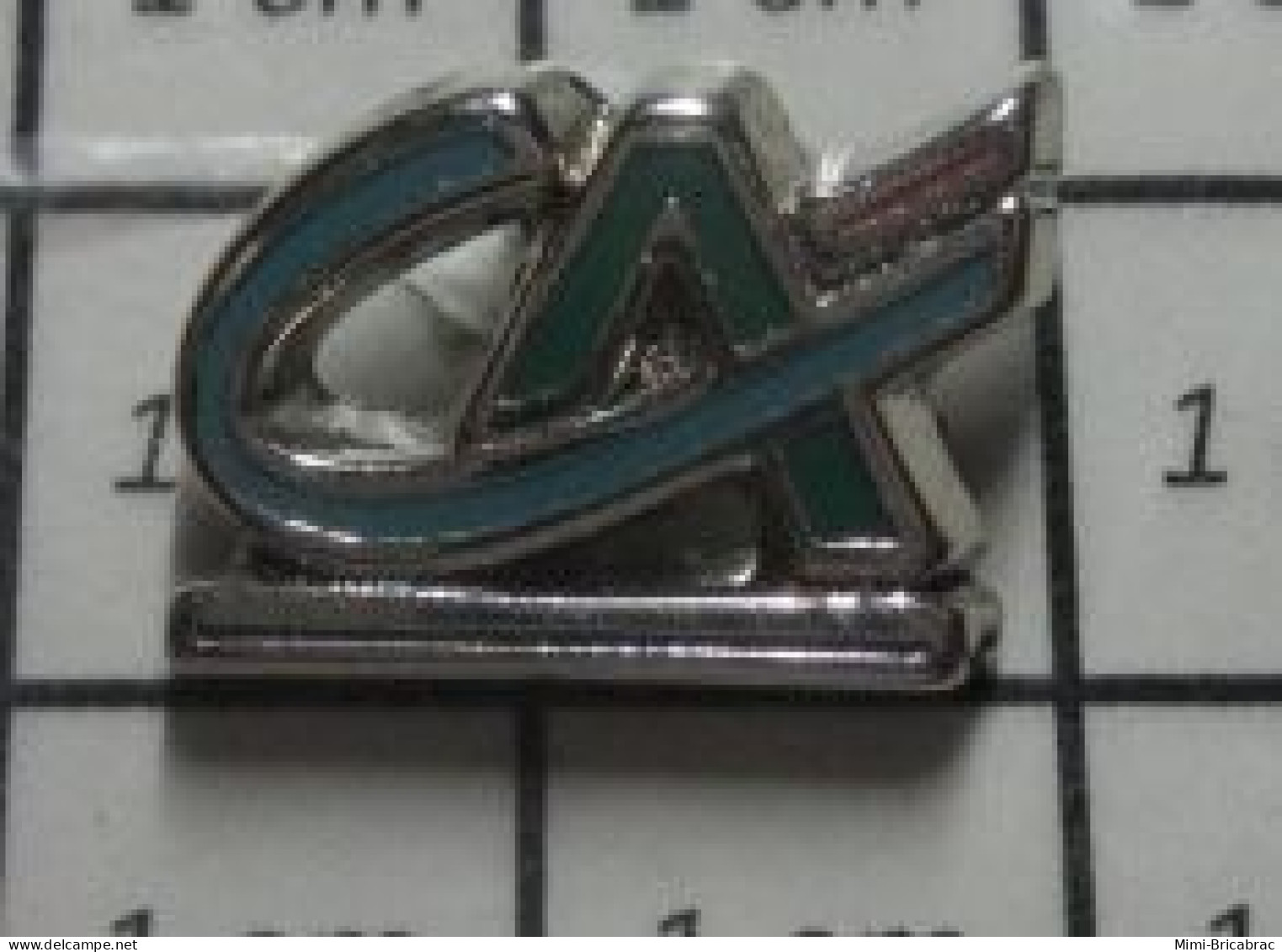 513H Pin's Pins / Beau Et Rare : Thème BANQUES / CREDIT AGRICOLE Mini Pin's LOGO ANNEES 90 - Banks