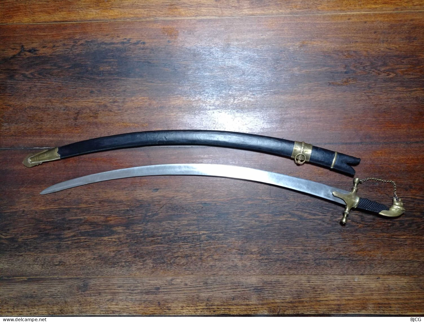 Sabre D'Officier De Cavalerie Légère à L'orientale - Reproduction Ancienne - BE - Knives/Swords
