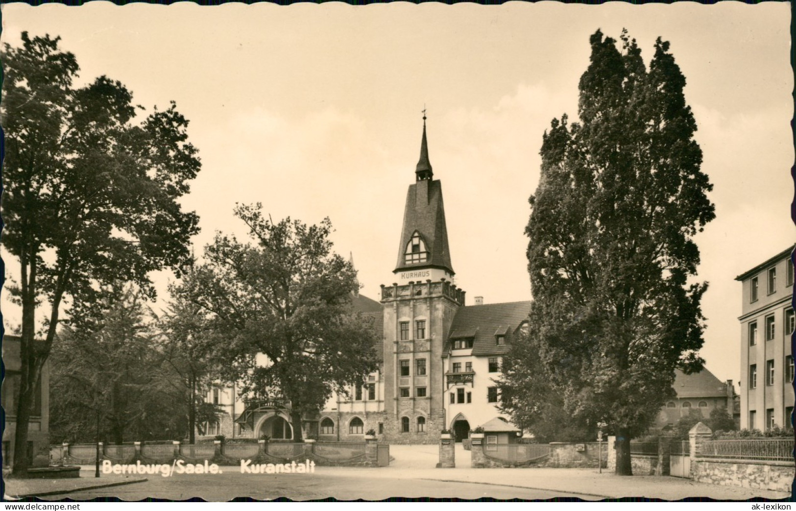 Bernburg (Saale) Kurhaus Straßen Partie A.d. Kuranstalt Zur DDR-Zeit 1962 - Sonstige & Ohne Zuordnung