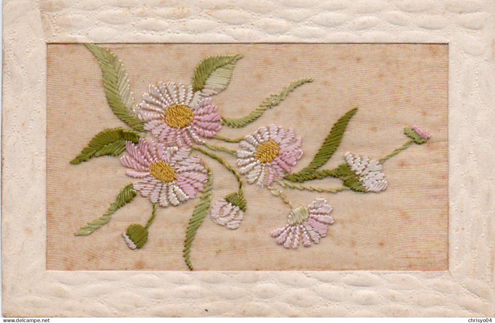 4V4Sb   Cpa Brodée Sur Soie Fleurs Roses Marguerites - Embroidered