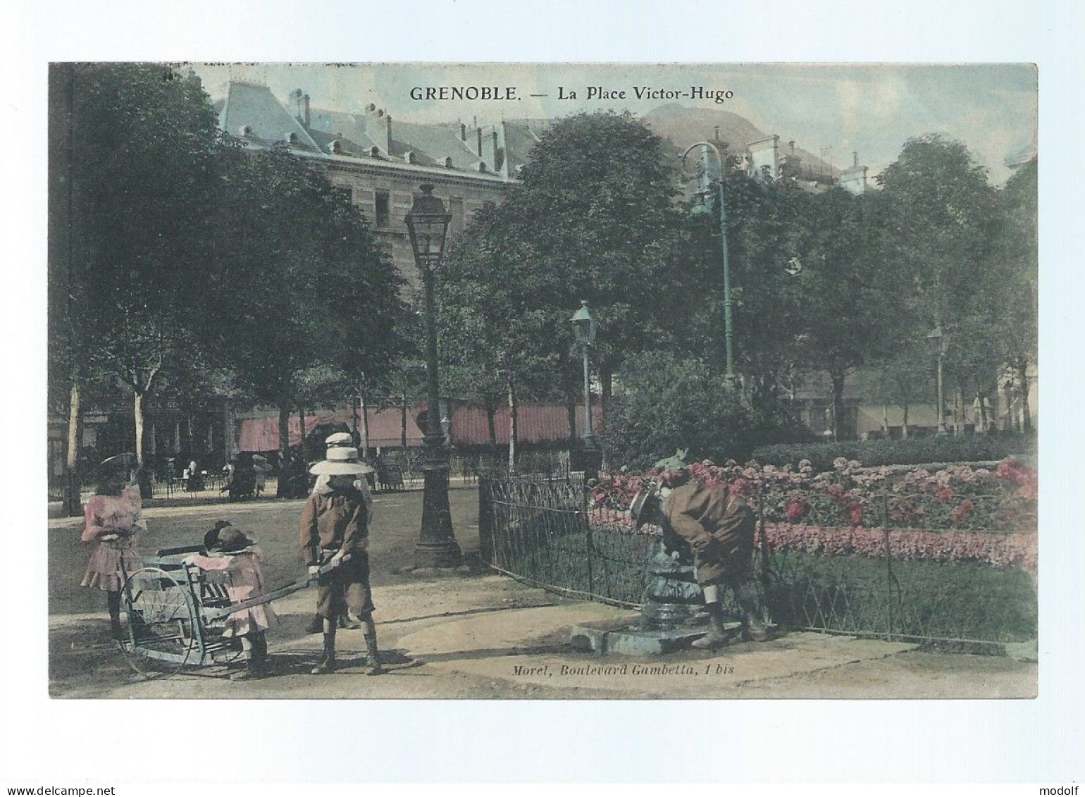 CPA - 38 - Grenoble - La Place Victor-Hugo - Colorisée - Belle Animation - Circulée En 1906 - Grenoble