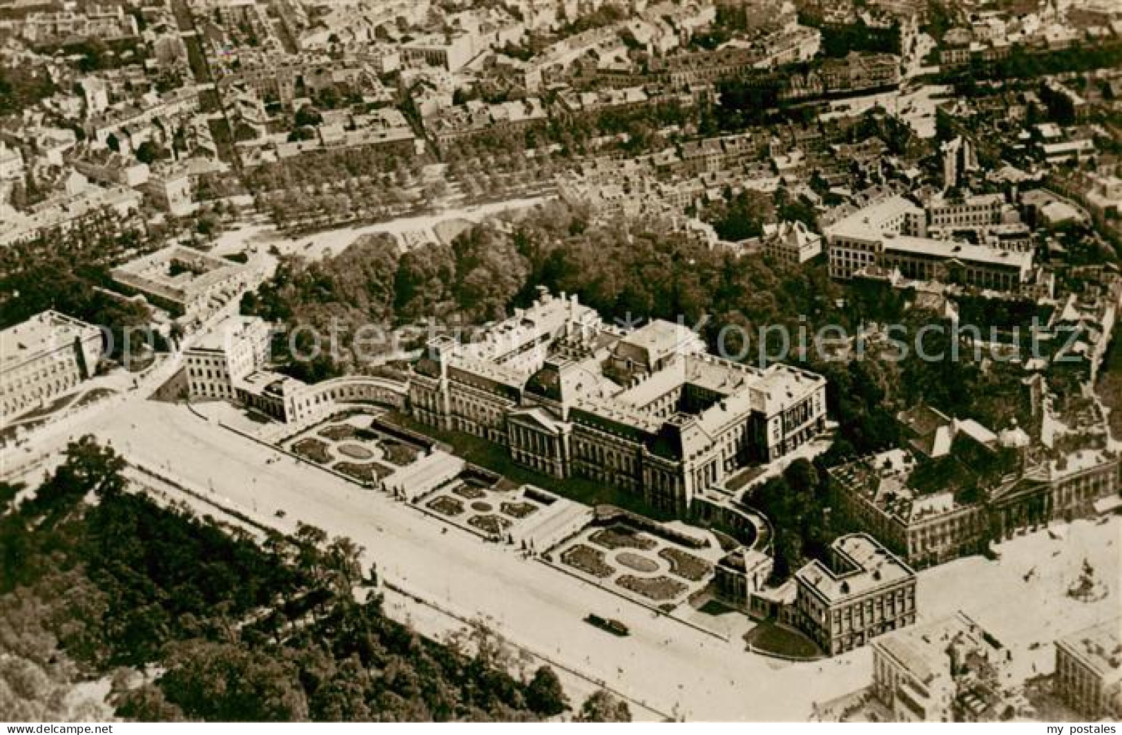 73797415 Bruxelles Bruessel Palais Royal Vue Aerienne Bruxelles Bruessel - Sonstige & Ohne Zuordnung