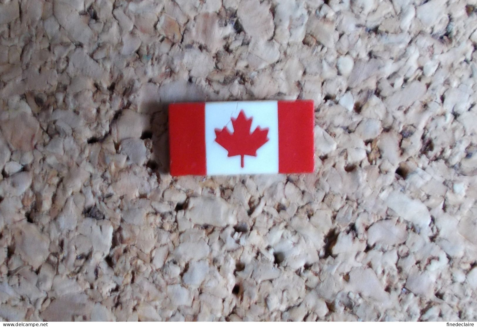 Pin's - Drapeau Canadien - Canada - En Plastique - Other & Unclassified