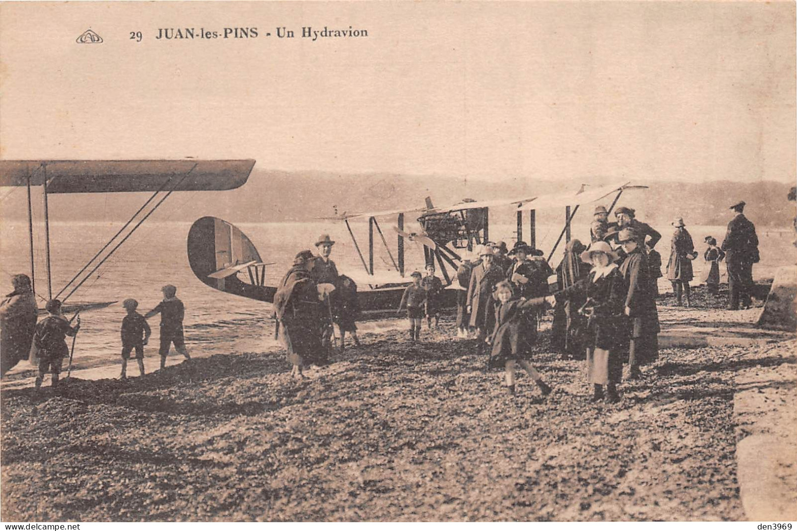 JUAN-les-PINS (Alpes-Maritimes) - Un Hydravion - Ecrit 1928 (2 Scans) - Juan-les-Pins