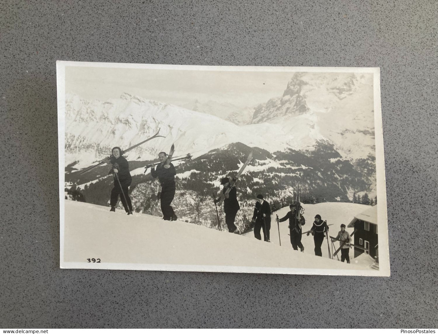 Skiers Carte Postale Postcard - Autres & Non Classés