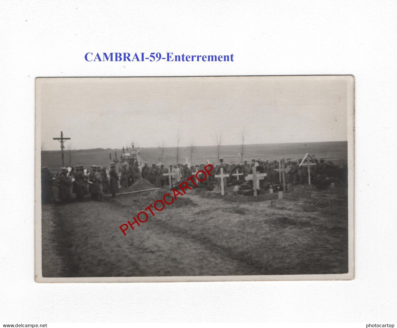 CAMBRAI-59-Enterrement-Tombes-Cimetiere-CARTE PHOTO Allemande-GUERRE 14-18-1 WK-MILITARIA- - Cambrai
