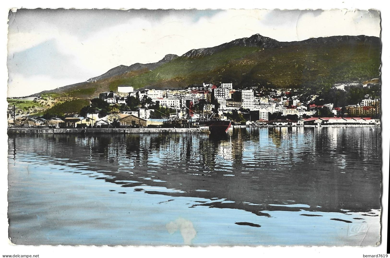 Algerie -  Bougie  -  Bejaia -  Vue Sur Le Port- La Ville Et Le Gouraya - Bejaia (Bougie)