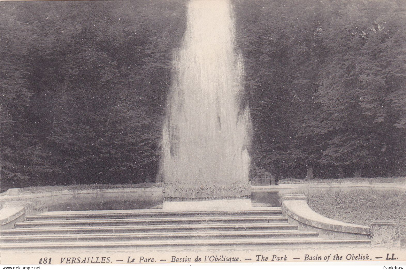 Postcard - Versailles - Le Parc - Bassin De I'Obelisque - The Park - Basin Of The Obelisk - Card No. 181 - VG - Unclassified