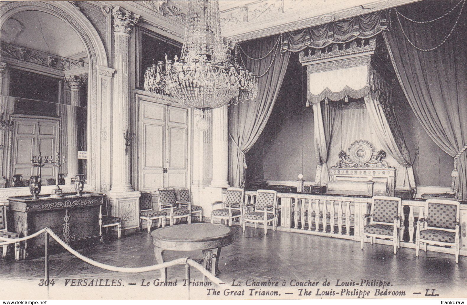 Postcard - Versailles - Le Grand Trianon - The Great Trianon- Le Chambre A Coucher De Loouis-Philipe - Card No. 304 - VG - Ohne Zuordnung