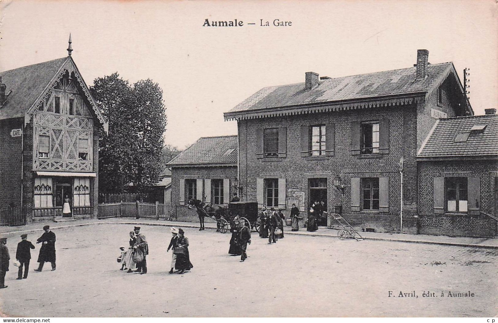 Aumale - La  Gare  - CPA °J - Aumale