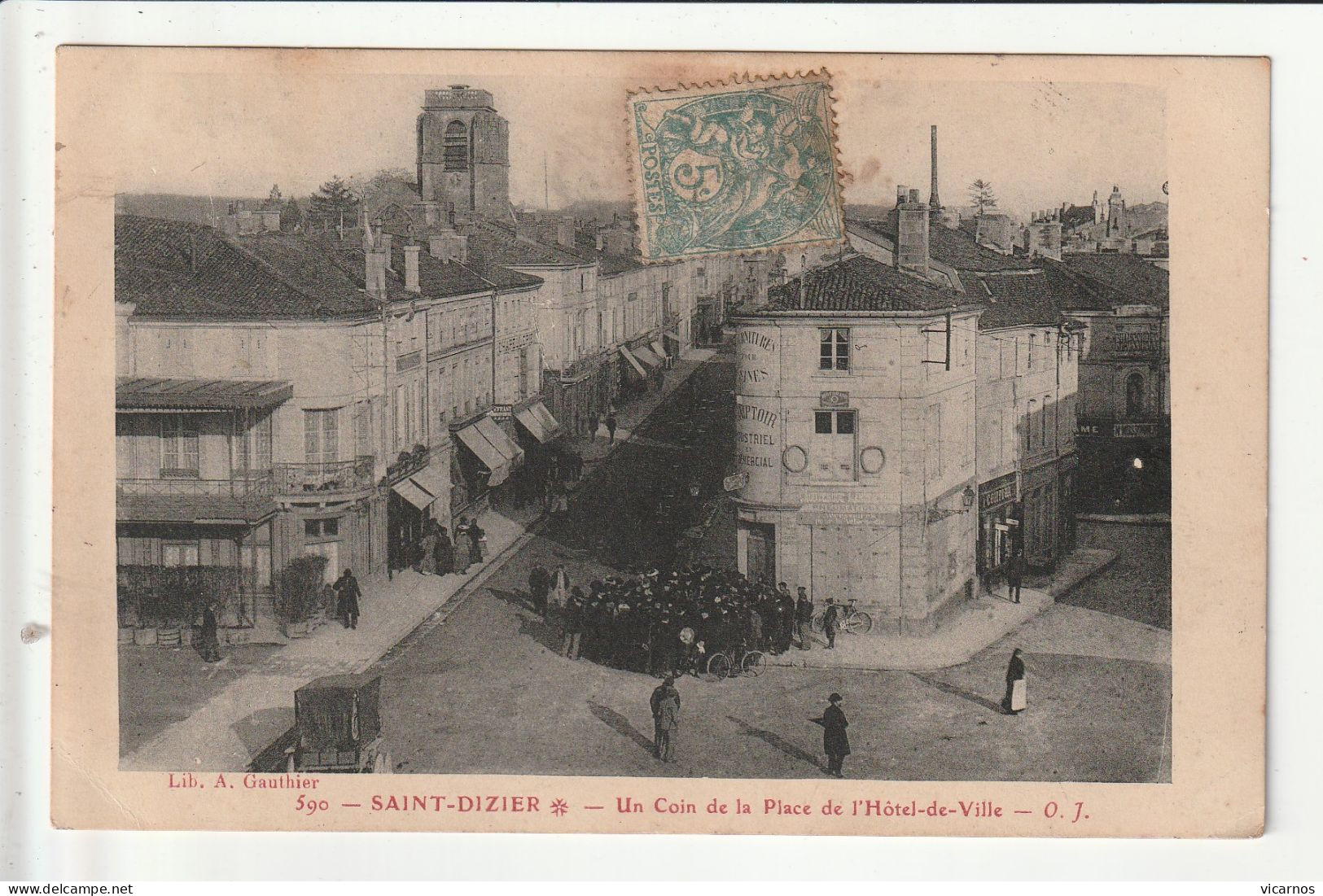 CP 52 SAINT DIZIER Un Coin De La Place De L'Hotel De Ville - Saint Dizier