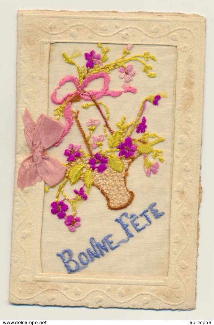 Carte Fantaisie Double Brodée Avec Noeud Ruban - Bonne Fête - Brodées