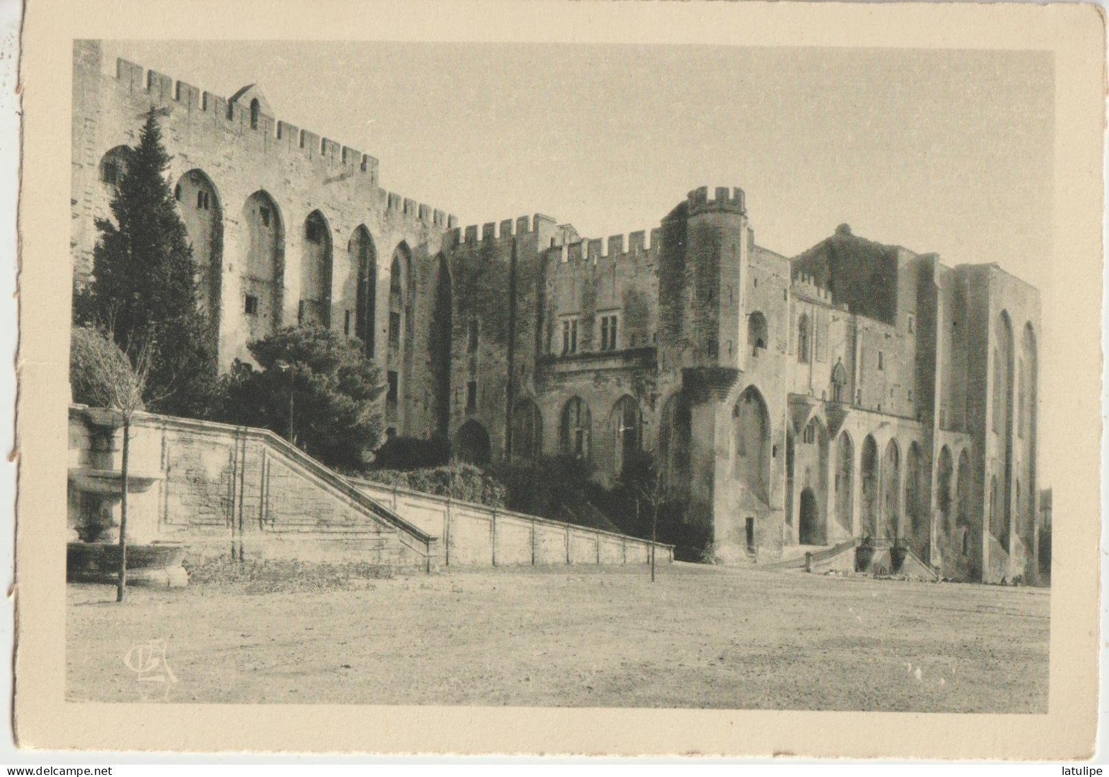 Avignon  84 Palais Des Papes Construit  Benoit XII 1334-1342_Clement VI 1342.1352  Reservée A  J  Gangloff  A Avignon 84 - Avignon (Palais & Pont)