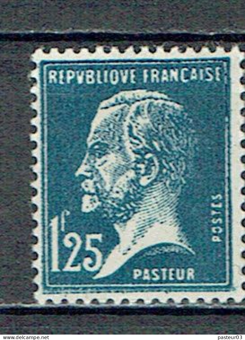 180 Pasteur 1,25 F. Bleu Variété Bleu Noir Luxe - 1922-26 Pasteur