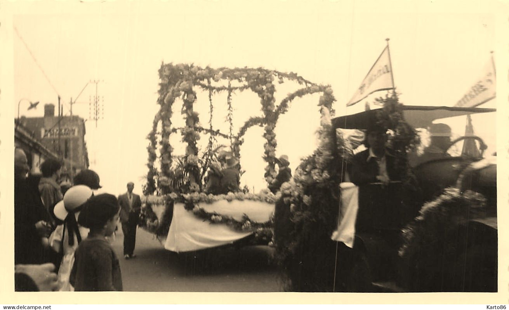 les sables d'olonne * RARE 9 photos après guerre 39/45 war WW2 * chars de la mi carême ou cavalcade , les reines