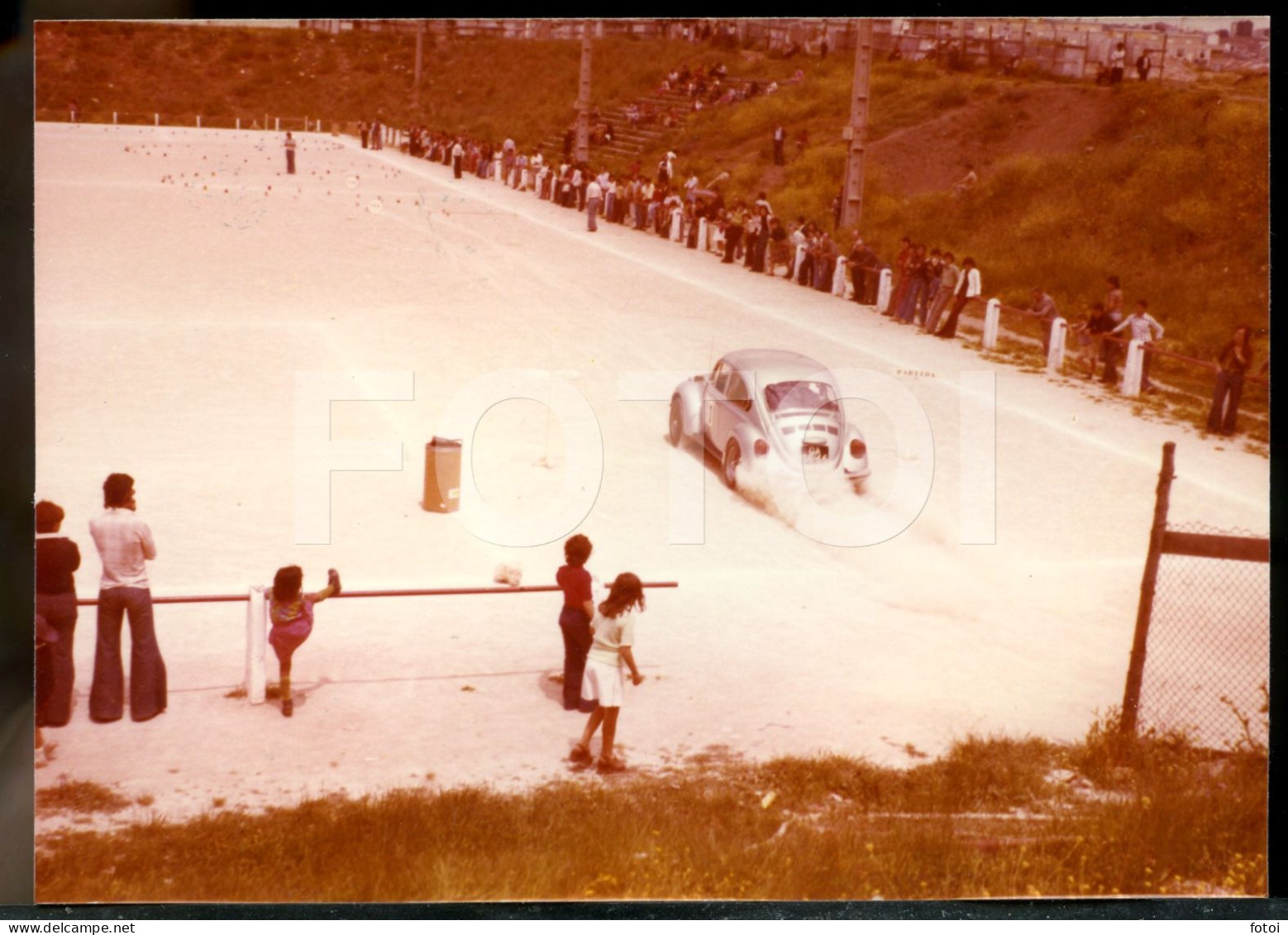 1975 ORIGINAL REAL PHOTO FOTO AMATEUR VOLKSWAGEN VW BEETLE KAFER 1303S VOITURE RALLYE PORTUGAL CAR OLDTIMER RALLY AT331 - Cars