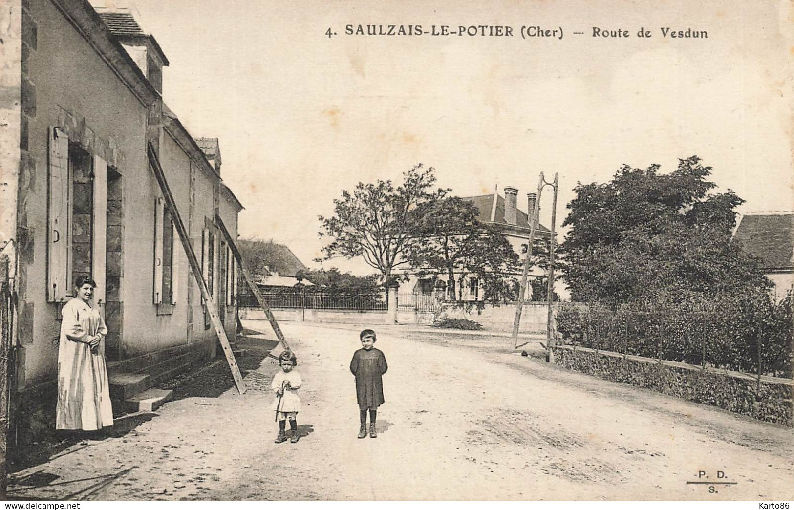 Saulzais Le Potier * Route De Vesdun * Villageois - Autres & Non Classés