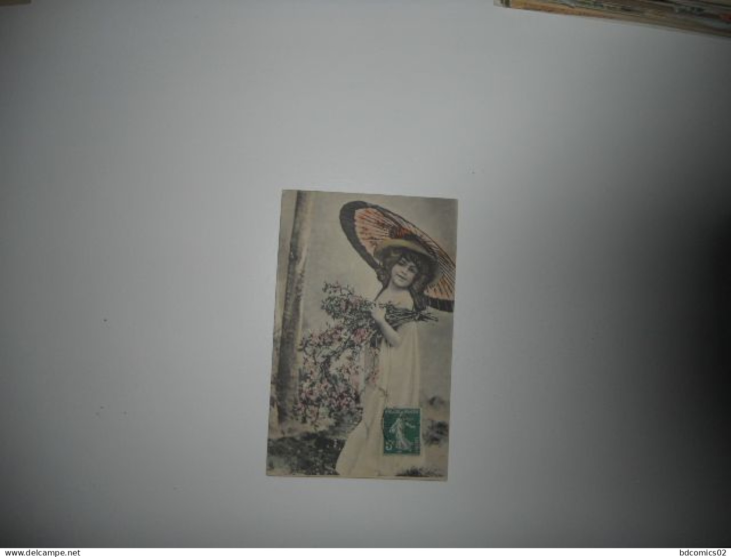 CARTE ANCIENNE  EN COULEUR  Thème Jeune Femme - Ombrelle Japonaise - Bouquet Campagnard - Série 502 Raphaël Tuck & Fils - Photographs