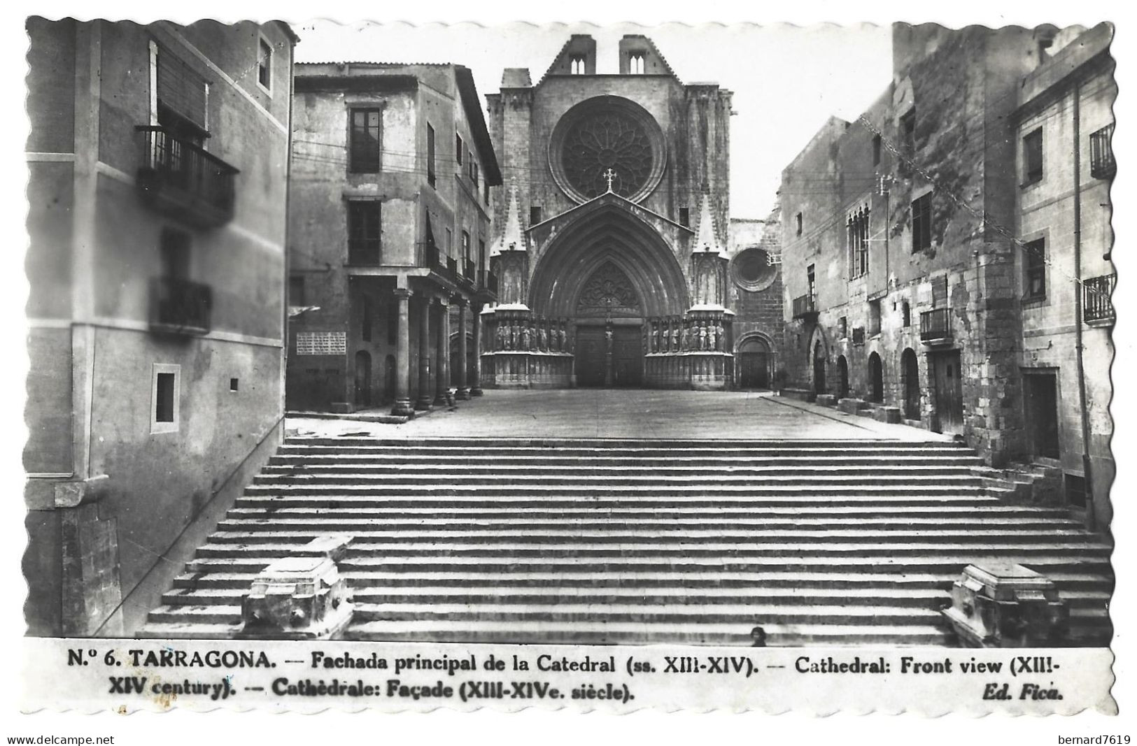 Espagne - Tarragona -    Cathedrale Facade - Tarragona