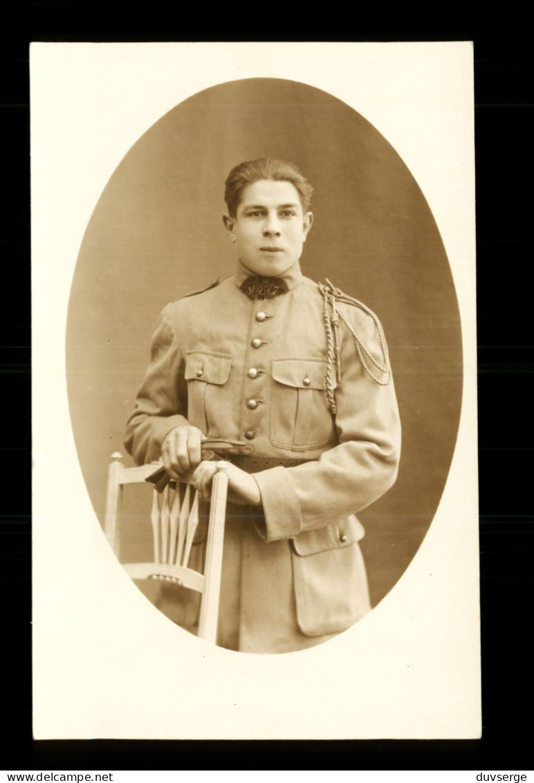 Carte Photo Militaire 17eme Regiment Soldat Robert Gasse Né à Lery En 1910  ( Format 9cm X 14cm ) - Regiments