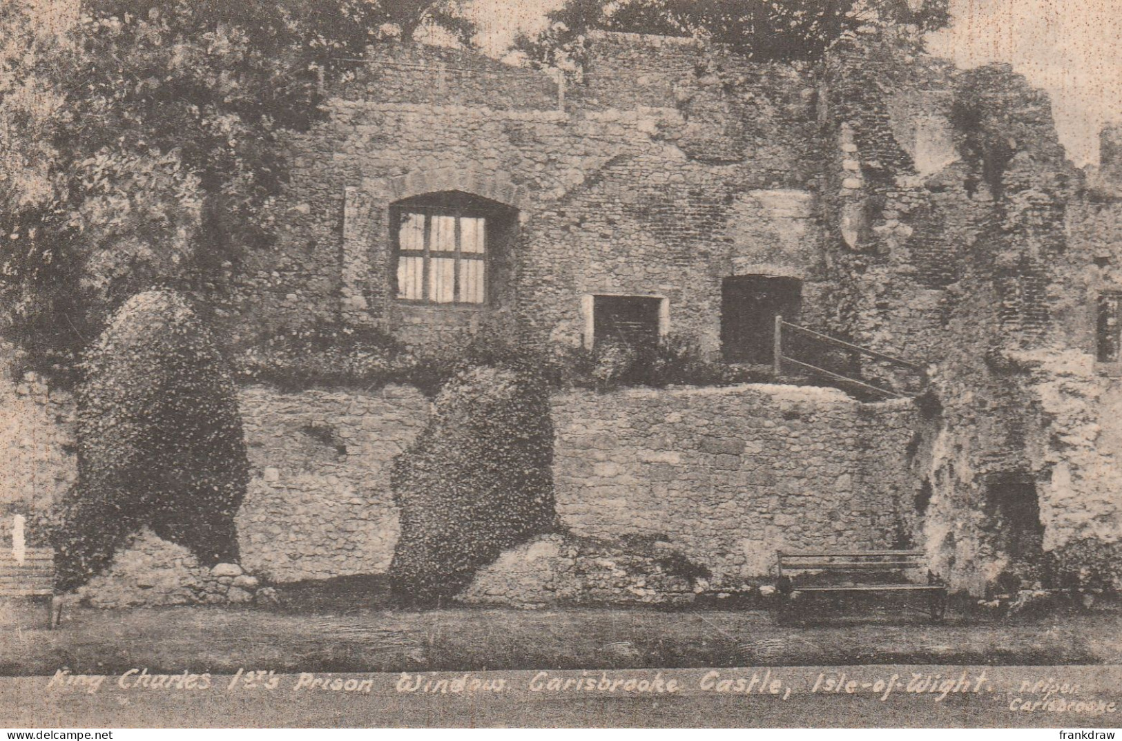Postcard - King Charles 1st - Prison Window - Garisbraoke Castle, I.O.W - Very Good - Ohne Zuordnung