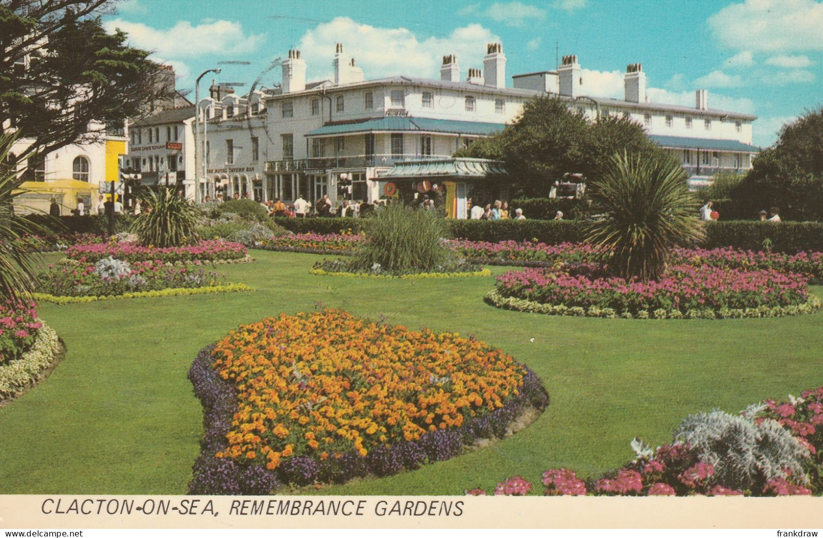 Postcard - Clacton - On - Sea, Remembrance Gardens - Card No.ec121 - Posted 19th Aug 1972 - Very Good - Unclassified