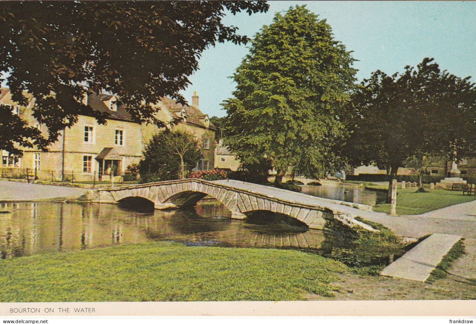 Postcard - Bourton On The Water - No Card No - Very Good - Ohne Zuordnung