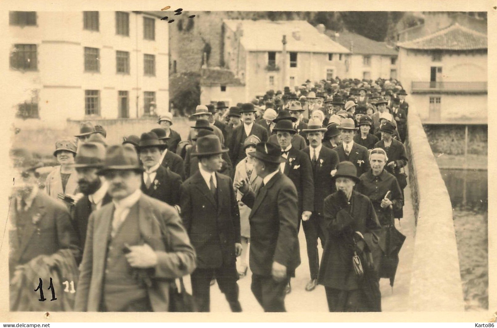 clisson * RARE 23 cartes photos * sapeurs pompiers , sociétés gymnastique , cérémonie , religieux mort , discours