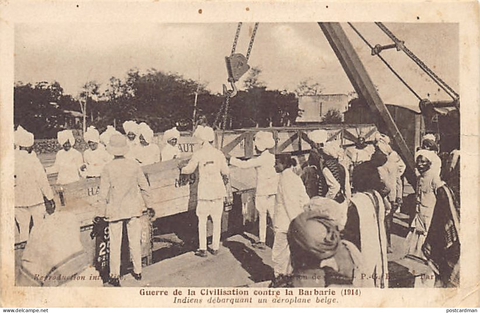 India - War Of Civilization Against Barbarism (1914) - Indian Dockers Disembarking A Belgian Airplane - Inde