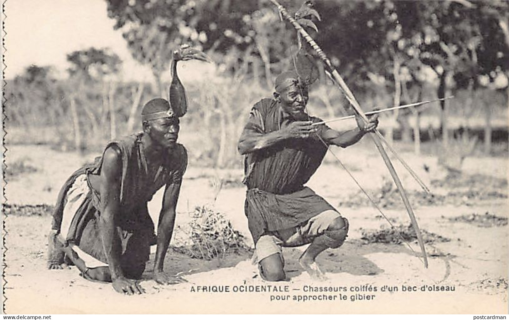 Niger - Chasseurs à L'arc Coiffés D'un Bec D'oiseau Pour Approcher Le Gibier - Ed. Labitte  - Niger