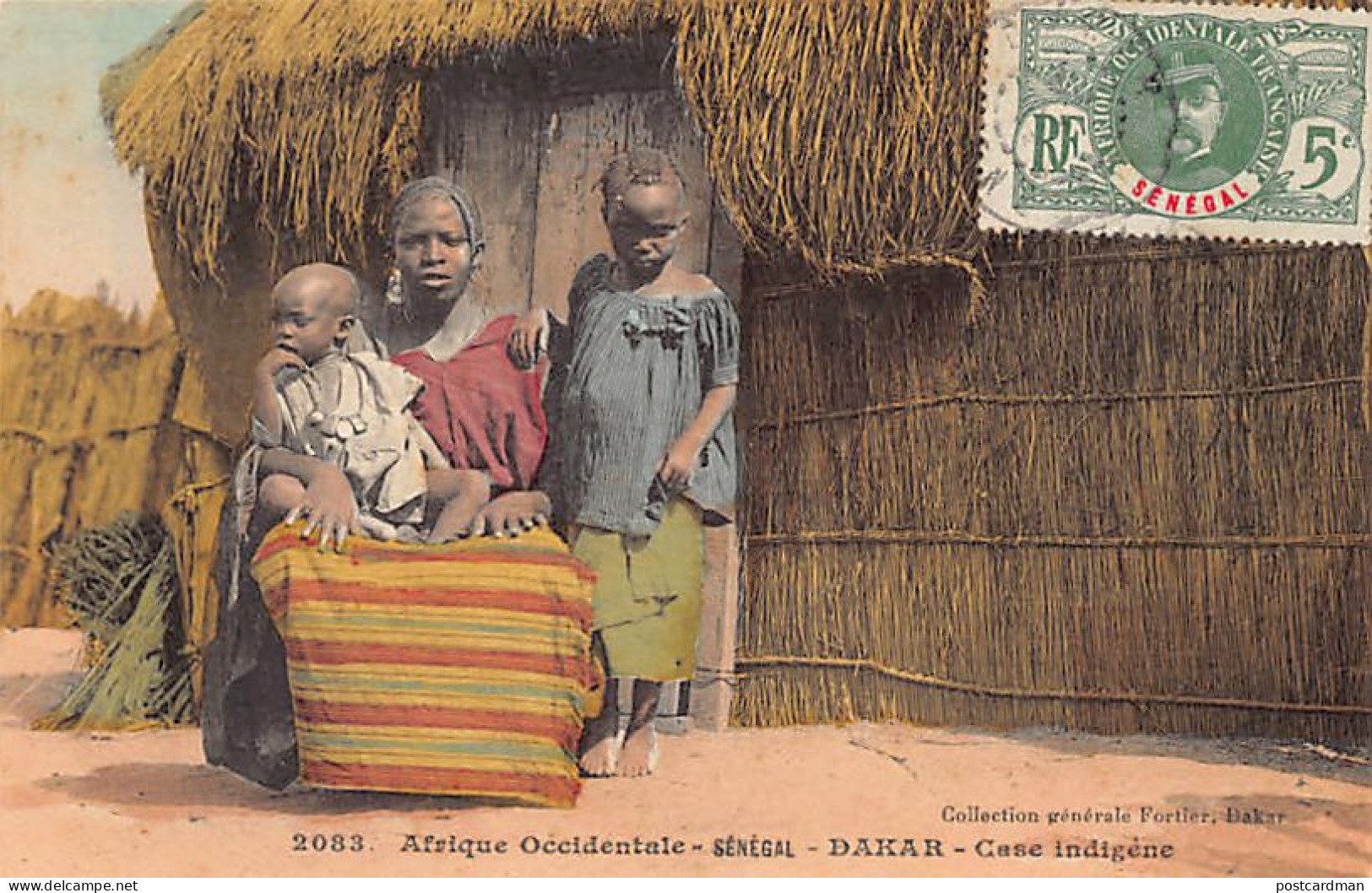 Sénégal - DAKAR - Une Case Indigène - Mère Et Ses Enfants - Ed. Fortier 2083 - Senegal