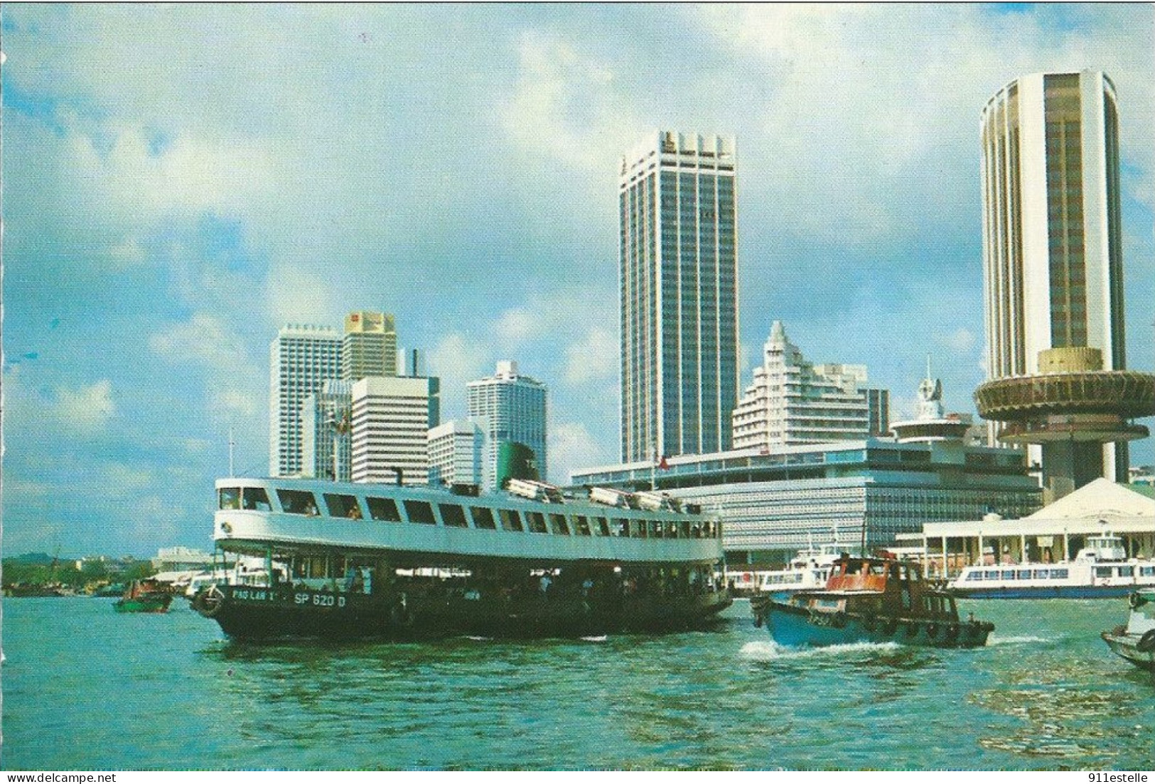 PORT OF   SINGAPORE,  WITH  FERRY - Singapour