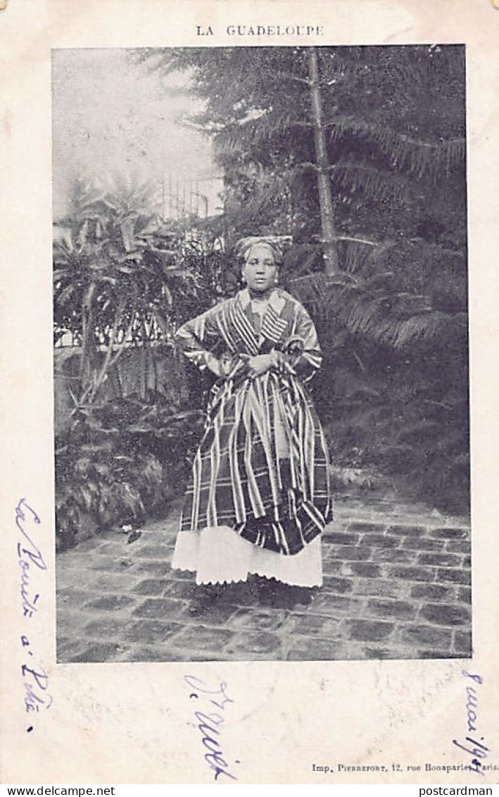 La Guadeloupe - Femme En Costume - Ed. Pierrefort  - Sonstige & Ohne Zuordnung