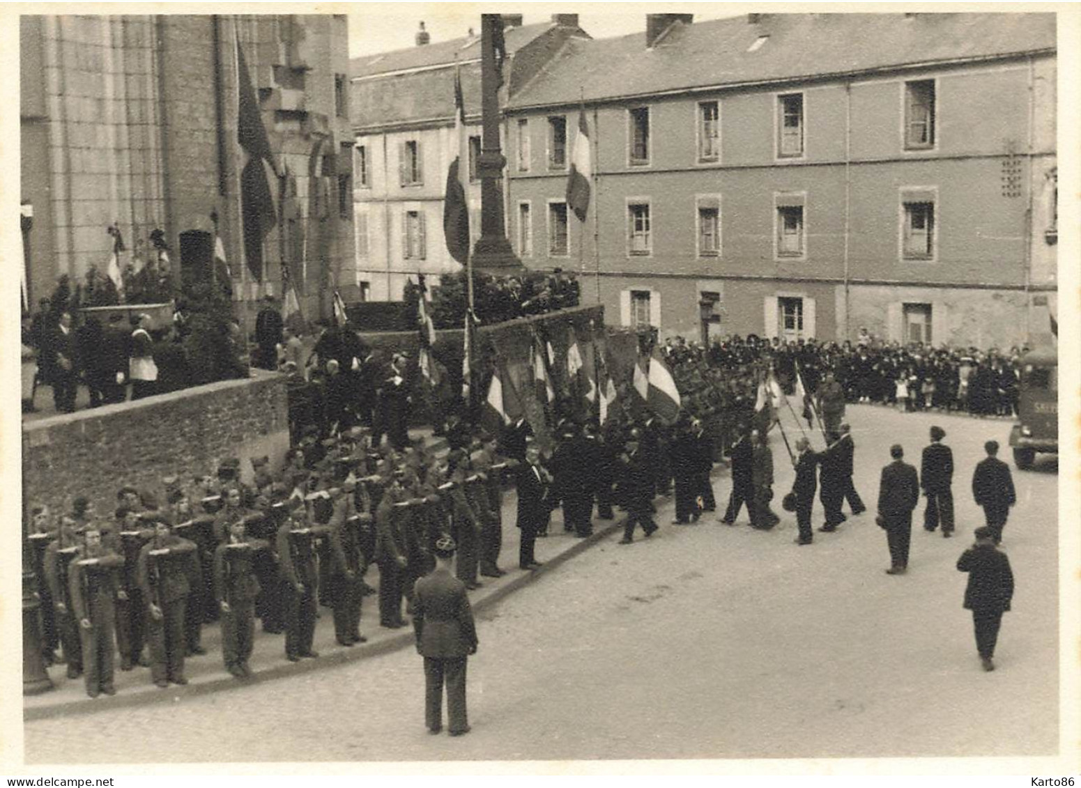 Nantes * RARE 5 Photos * Obsèques Otages Fusillés Par Allemands 1945 * WW2 Place St Similien * 11.5x8.5cm - Nantes