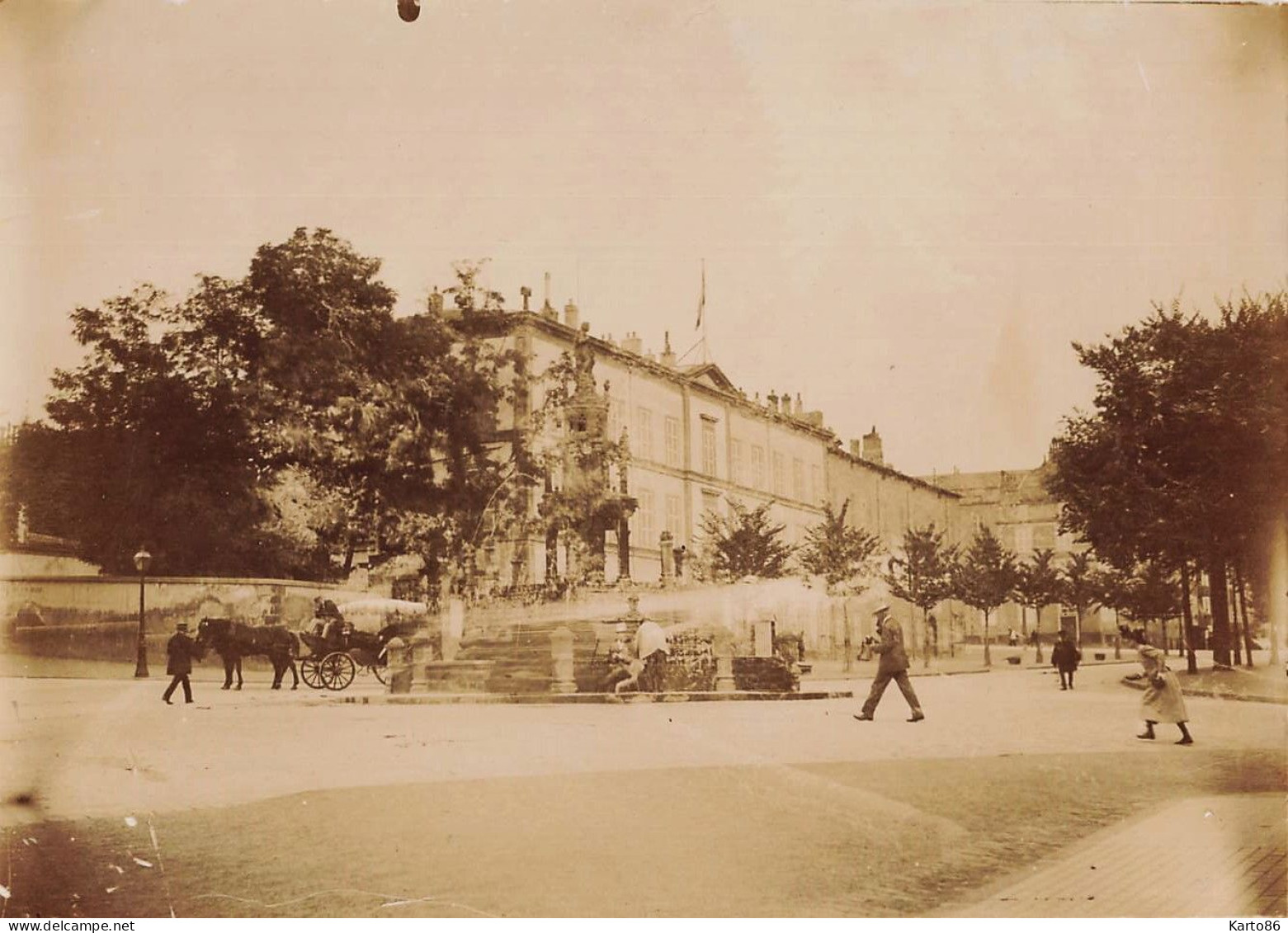 Clermont Ferrand * Place Et Fontaine * Photo Ancienne Albuminée Circa 1880/1895 Format 17.5x12.2cm - Clermont Ferrand