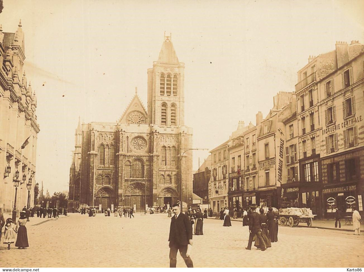 St Denis * Place Et église Basilique Cathédrale * Commerces * Photo Ancienne Vers 1900 Format 11x8.2cm - Saint Denis