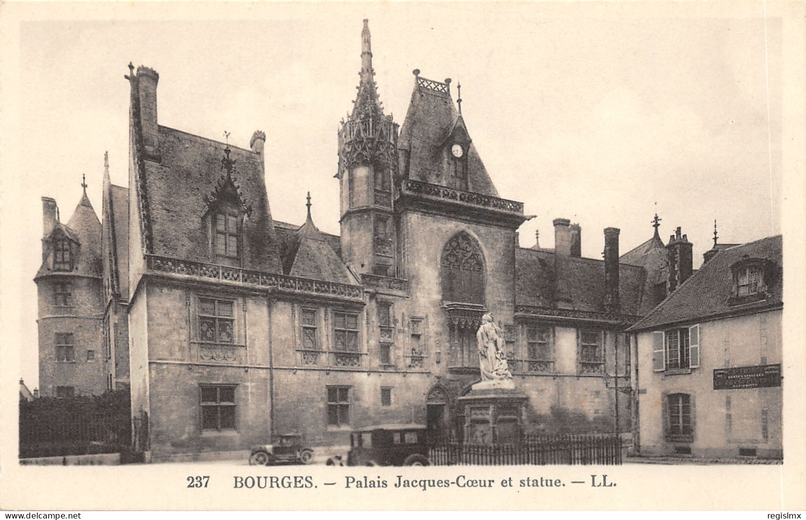 18-BOURGES-N°T2402-A/0065 - Bourges