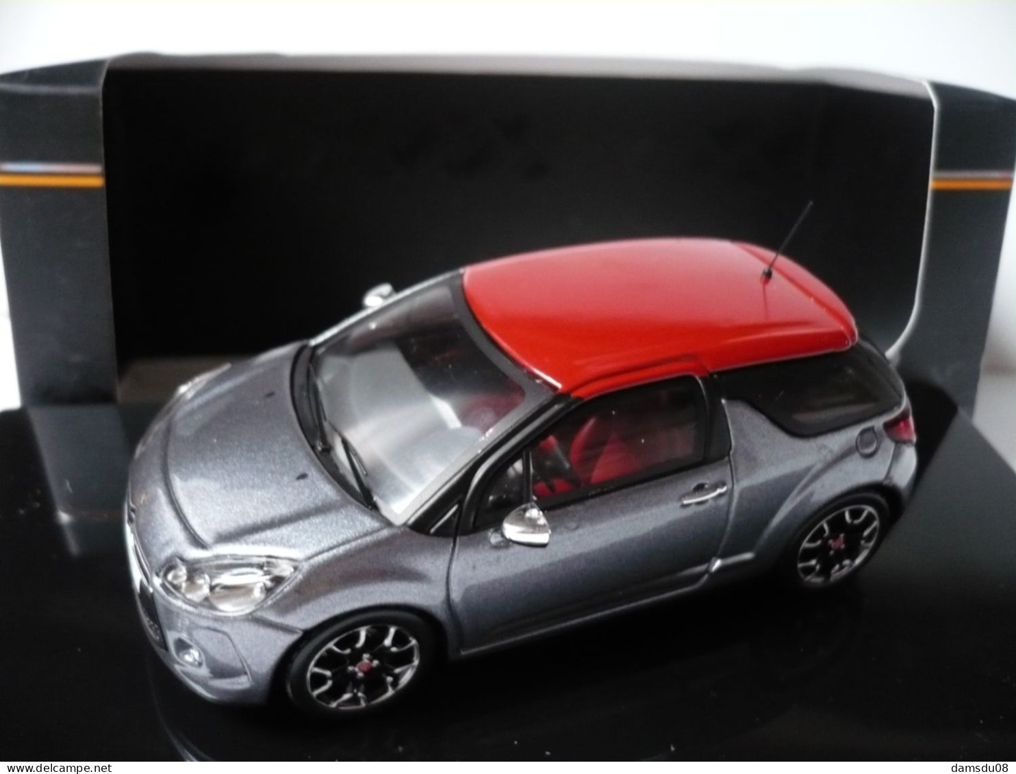 IXO Citroen DS3 Echelle 1/43 En Boite Vitrine Et Surboite Carton - Ixo